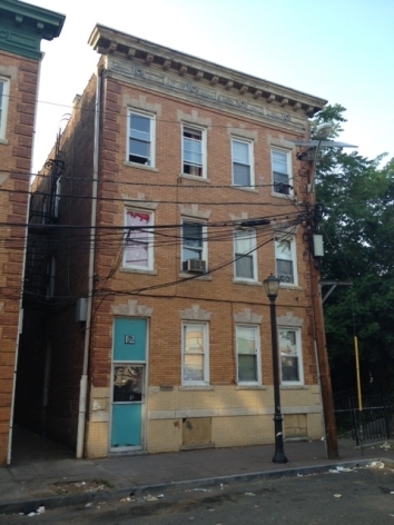 Primary Photo - 12 School St