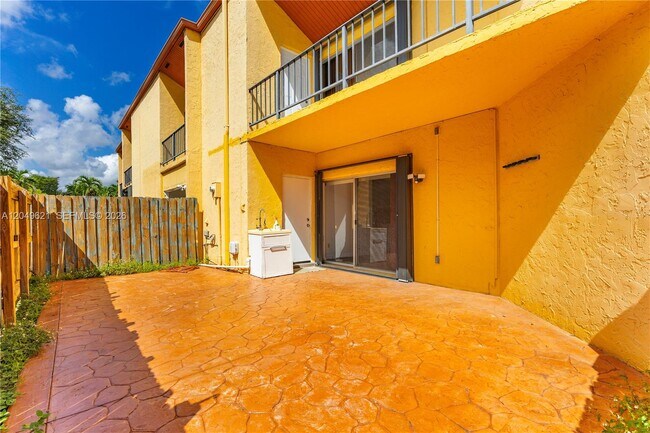 Building Photo - 13745 SW 84th St