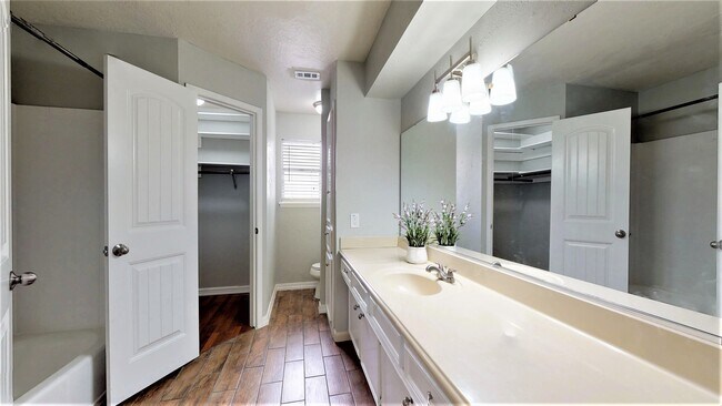 Building Photo - 24314 Spring Mill Ln