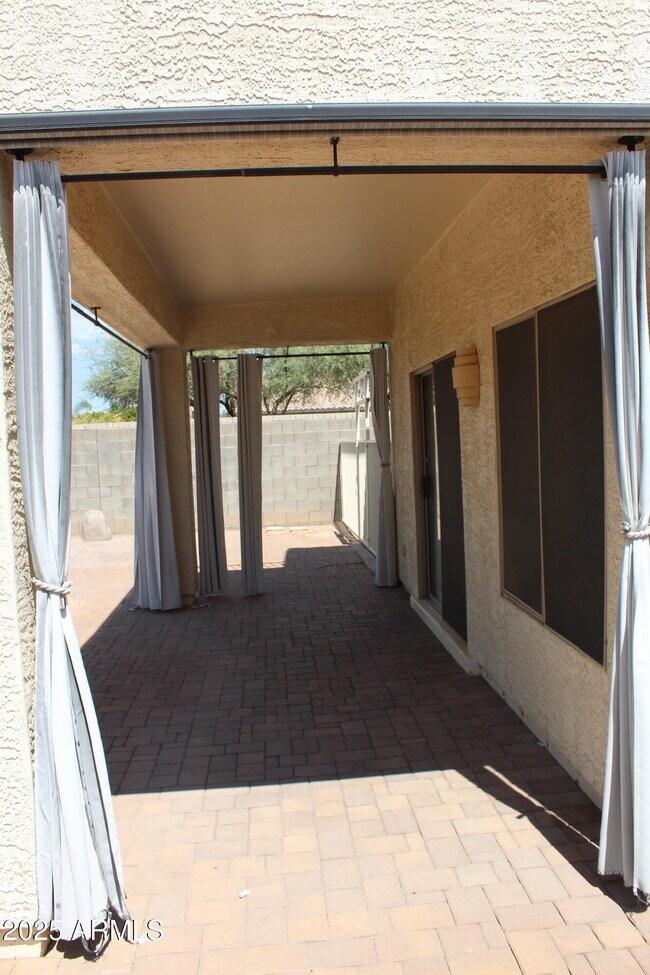 Building Photo - 25248 N 40th Ln