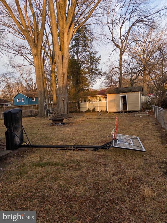 Building Photo - 7925 Ashboro Dr