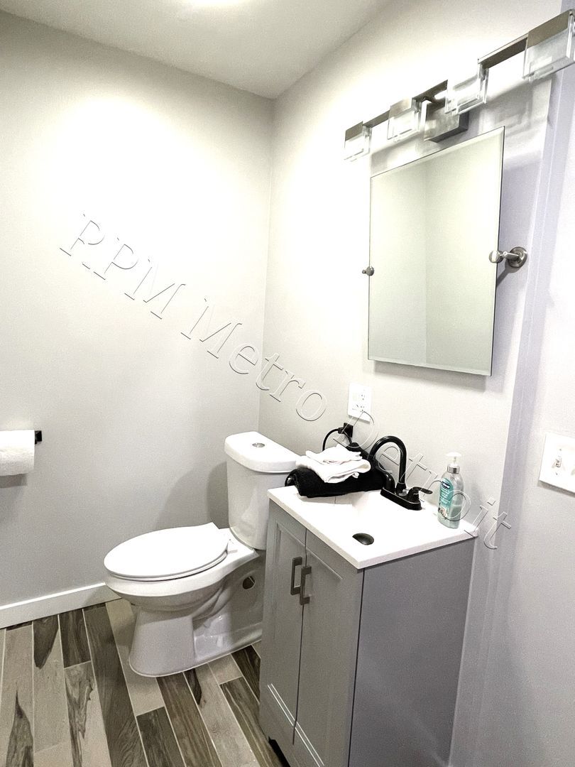 Building Photo - 22148 Dante St