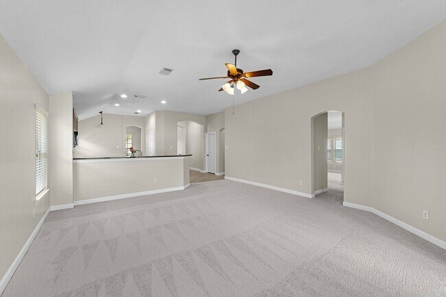 Building Photo - 4014 Pinecrest Hollow