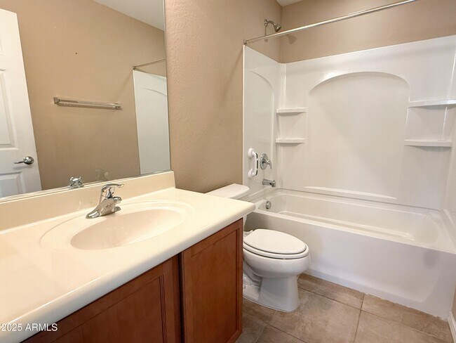 Building Photo - 2146 Scully Dr