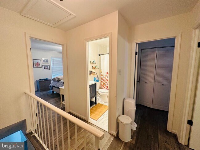 Building Photo - 12010 Glen Alden Rd