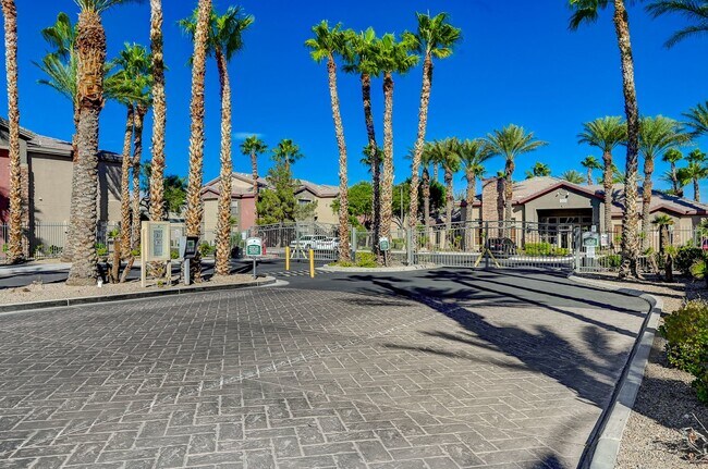 Building Photo - Fully Furnished 3BD/2BA in SW Vegas | Gate...