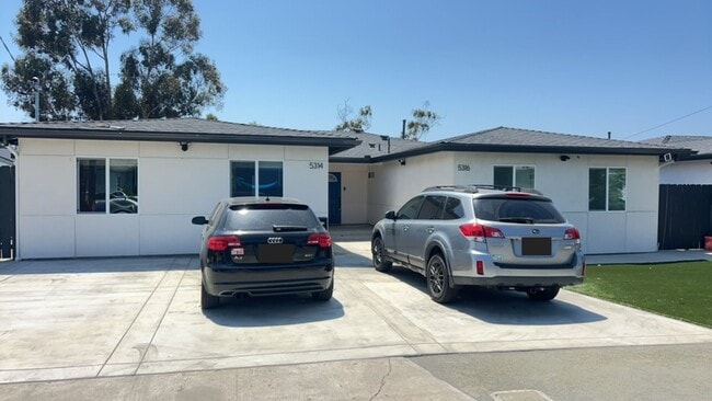 Building Photo - Newly Renovated (2022), 4BD/2BA