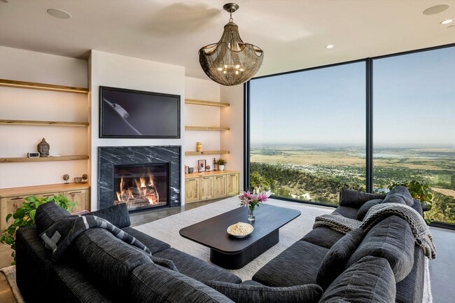 Building Photo - Private Foothills Sanctuary Minutes from D...