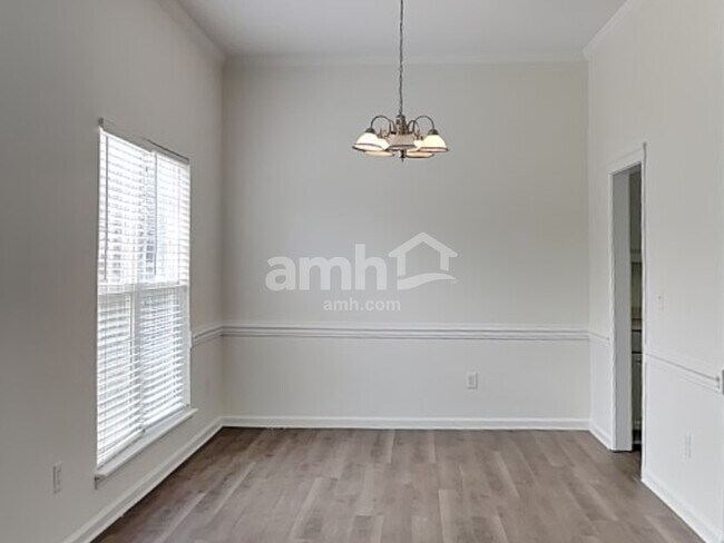 Building Photo - 2839 Oakglade Ct