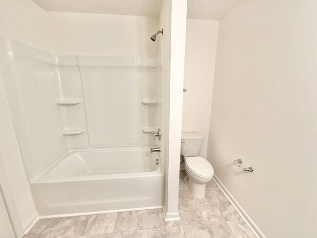 Building Photo - 3 Bedroom paired home with loft and 2 car garage minutes from shopping,  I-40 and I-77 _SPRING SP...