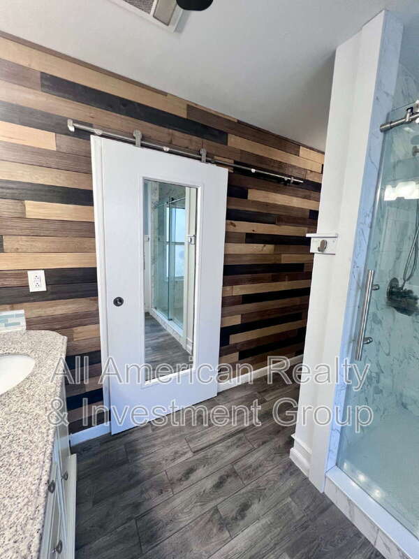 Building Photo - 101 Hands Cove Ln