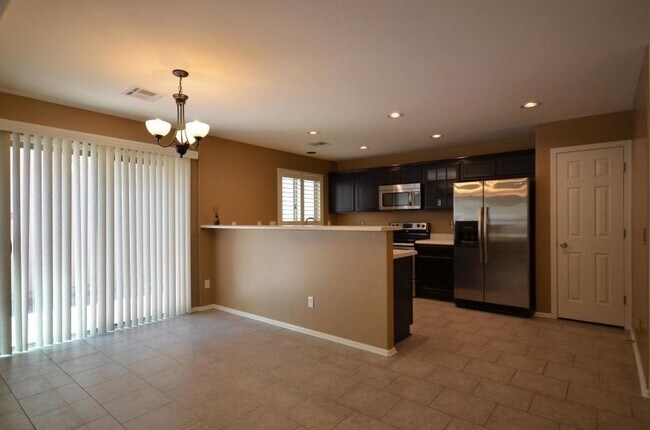 Building Photo - 995 S Cheshire Ln