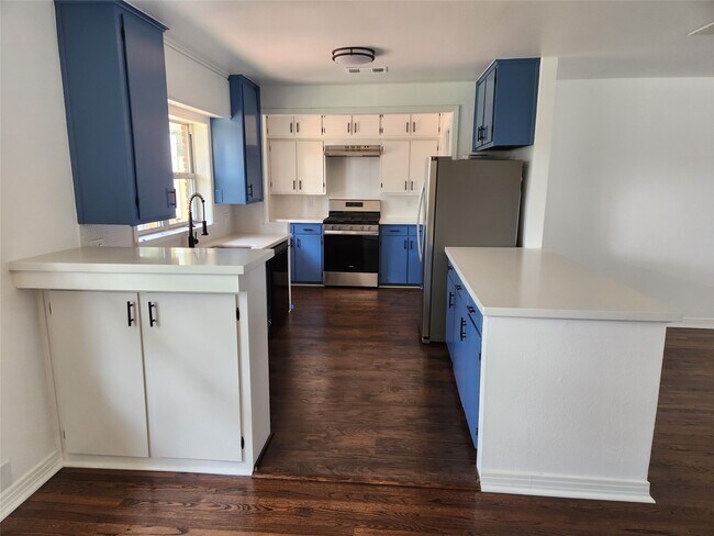 Building Photo - 1635 Wilde Rock Way