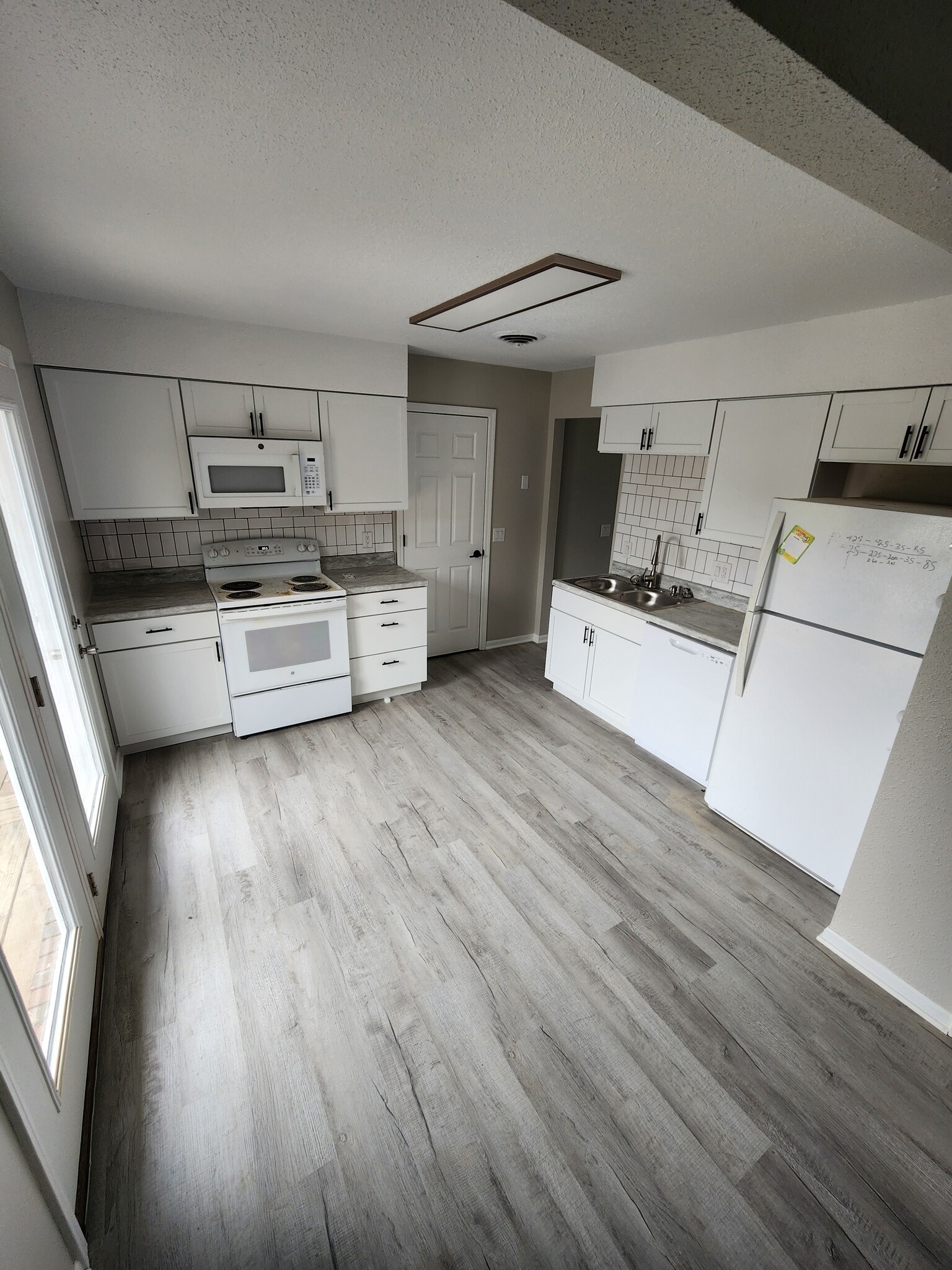 Building Photo - 139 N Washington St