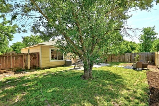 Building Photo - 5307 Apple Orchard Ln