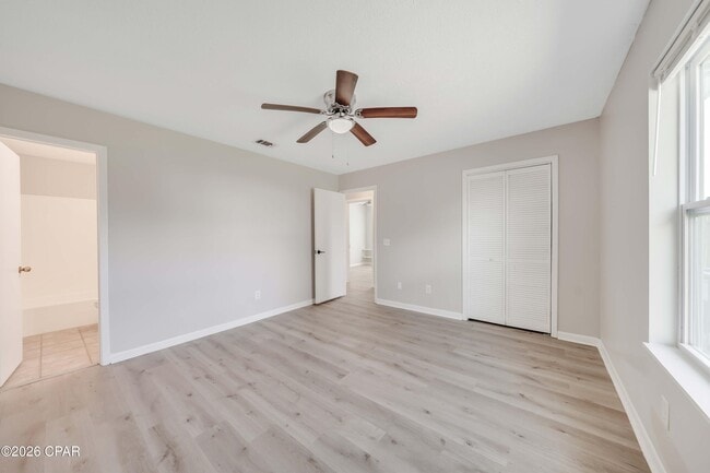 Building Photo - 7011 Lois St