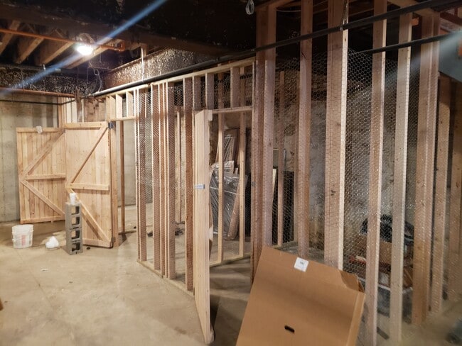 Building Photo - 2737 Cambridge St