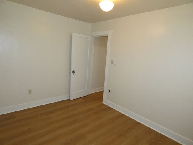 Building Photo - 1022 Caroline St