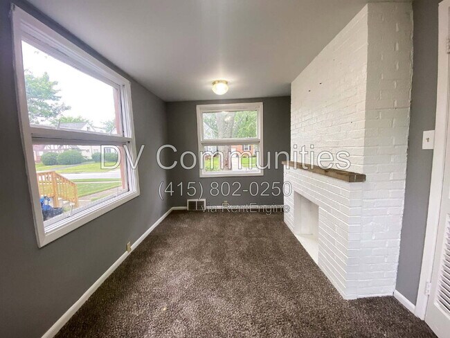 Building Photo - 1504 Sherbrook Rd
