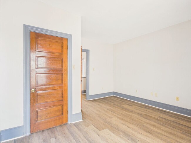 Building Photo - 1010 N 3rd St