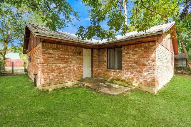 Building Photo - 707 S Franklin Ave