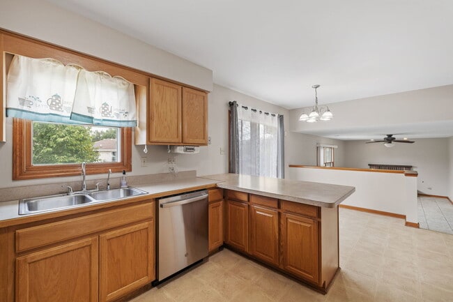 Building Photo - 2714 Billie Limacher Ln