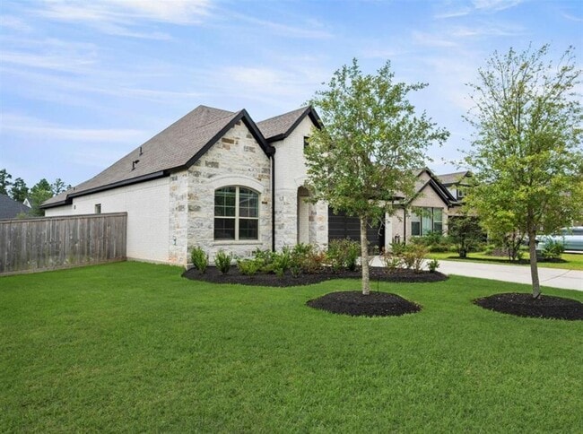 Building Photo - 311 Fanpalm Ct