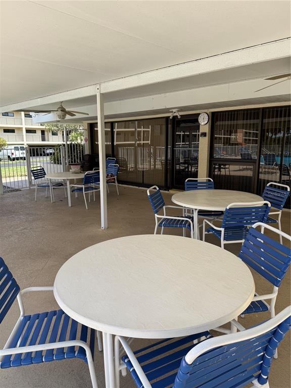 Building Photo - 9433 Harbor Greens Way