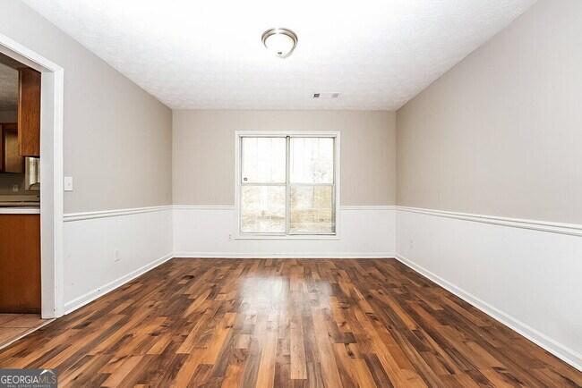 Building Photo - 915 Eagle Pointe Dr NW