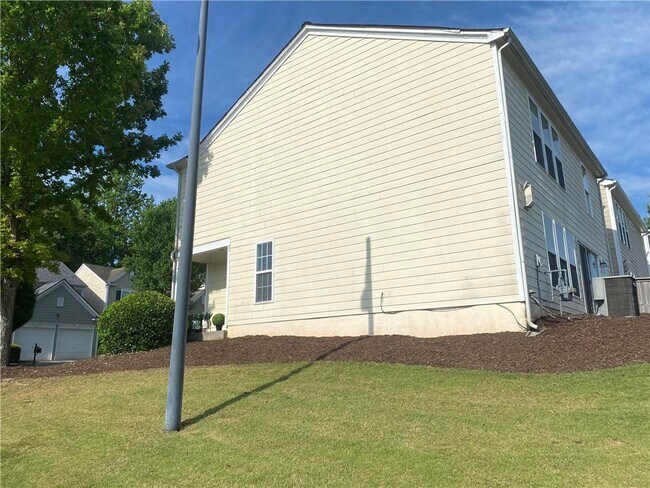 Building Photo - 294 Balaban Cir