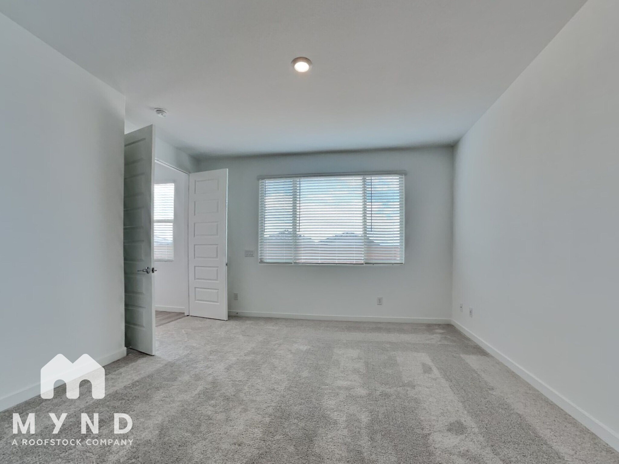 Building Photo - 9513 W Turney Ave