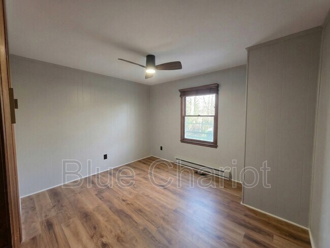 Building Photo - 1705 Smith Level Rd