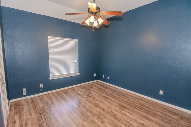 Building Photo - 13570 Miller Ln