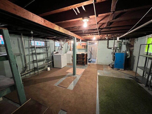 Building Photo - 448 Biddle St