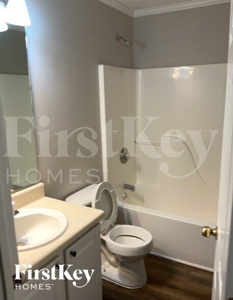 Building Photo - 738 Baskins Cir