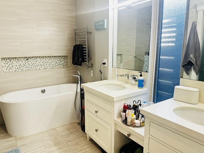 Building Photo - 3179 Bryant St