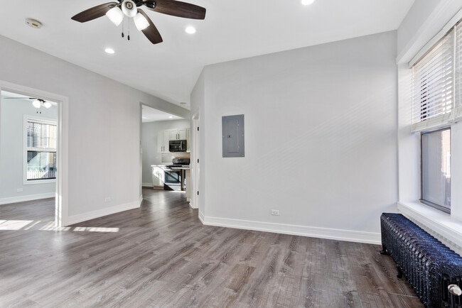 Building Photo - 6109 N Winthrop Ave