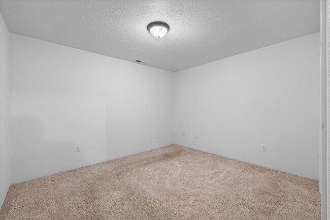 Building Photo - 4388 Innsbruck Ridge