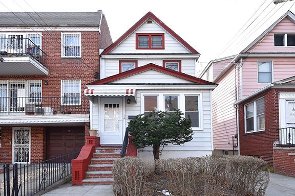 Primary Photo - 83-08 Dongan Ave