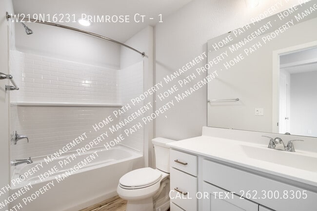 Building Photo - W219N16231 Primrose Ct