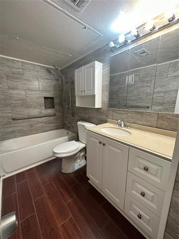 Building Photo - 15221 Berry Trail
