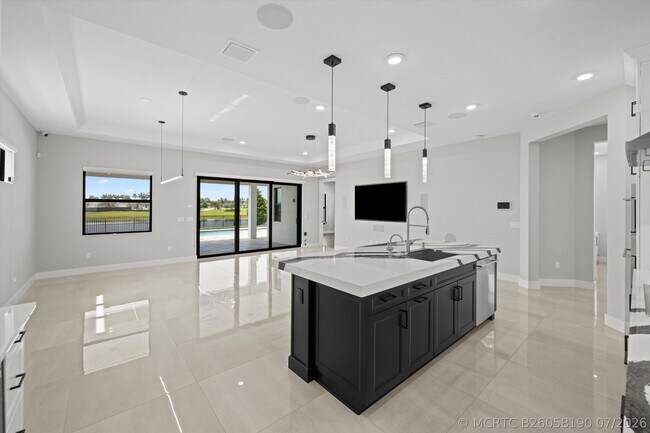Building Photo - 15664 Merritt Dr