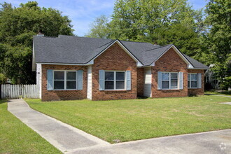 Building Photo - 9621 N Cardinal Dr