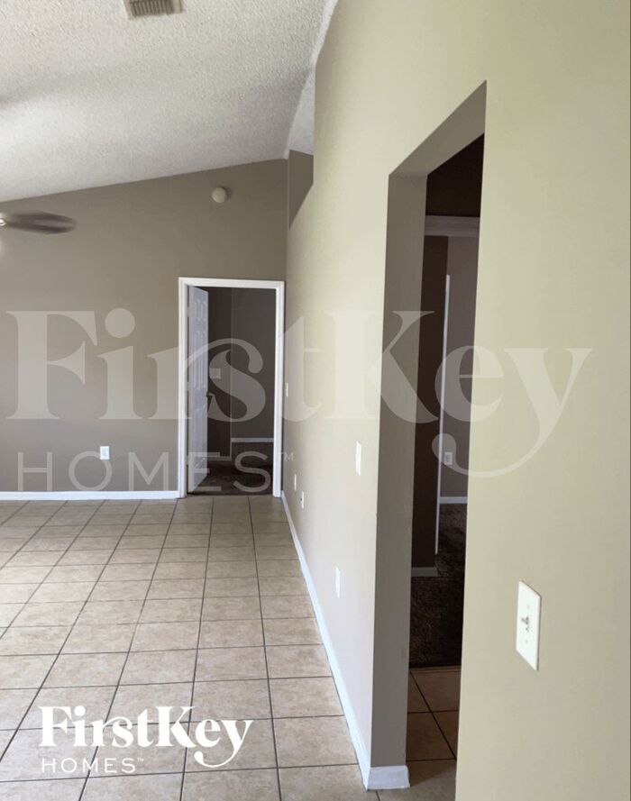 Building Photo - 7446 Groveoak Dr