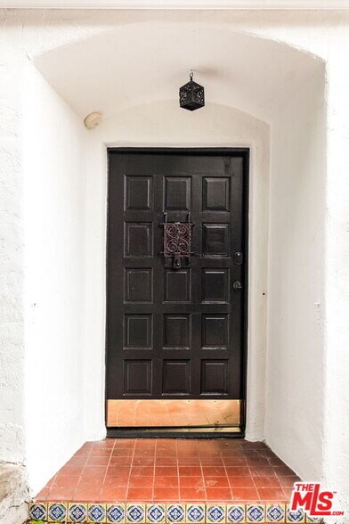 Building Photo - 2251 N Cahuenga Blvd