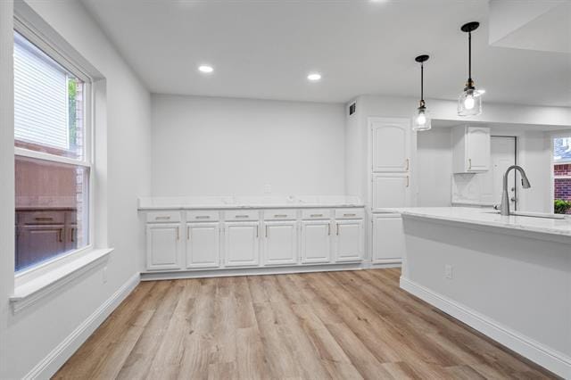 Building Photo - 9424 Blue Jay Way