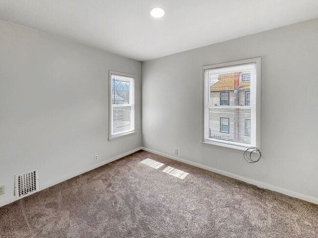 Building Photo - 2636-2638  W. 4th St.