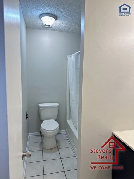 Building Photo - 4330 Wilson St