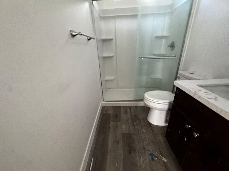 Building Photo - 1122 Magnolia Ave W