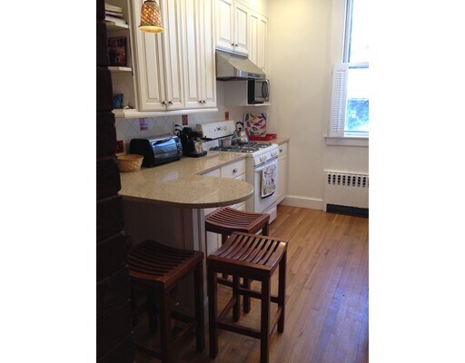 Primary Photo - 111 Davis Ave